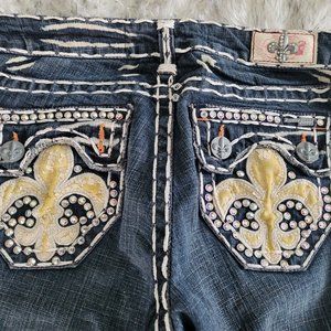 LAGUNA BEACH JEAN CO. SIZE 28 DISTRESSED